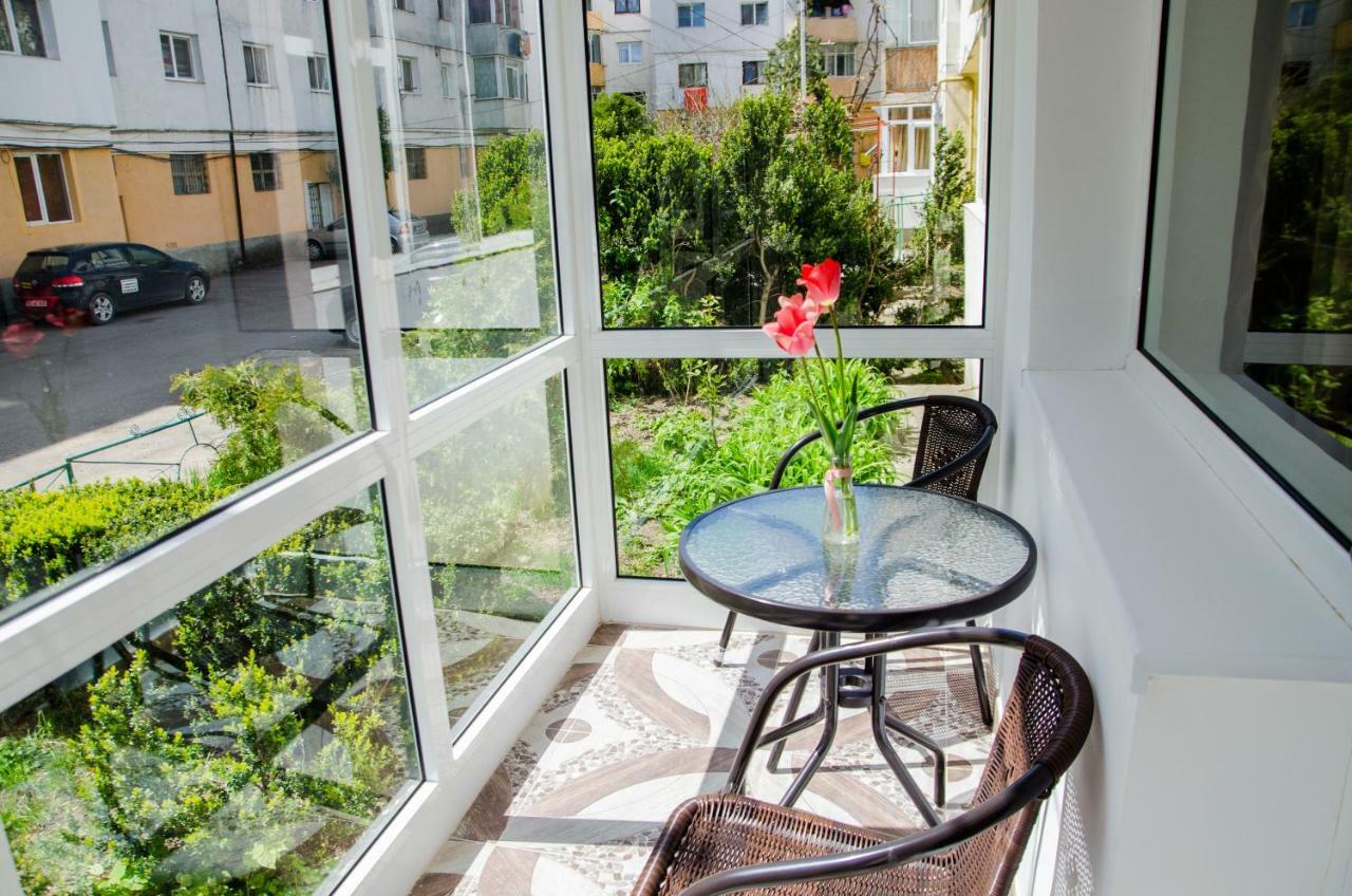 Garsoniera Jad Apartment Tirgu Ocna Exterior photo